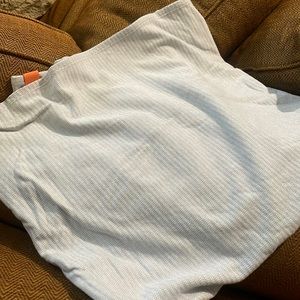 Lululemon Grey and White Vinyasa Scarf